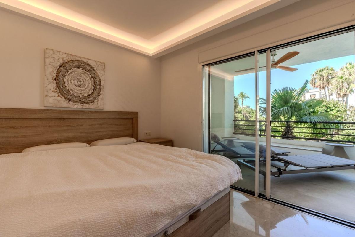 Продажа квартиры на Piso en Avenida Playas del Duque, Puerto Banús, Marbella, Марбелла
 photo 5