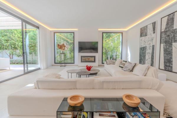 Частный шале на продаже в  Casa o chalet en Calle Rossini, Sierra Blanca, Marbella, Марбелла photo 3