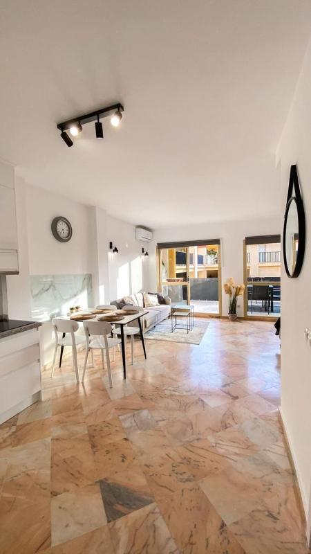 Venta de estudio en Estudio en Plaza de la Victoria, Casco Antiguo, Marbella, Marbella photo 2