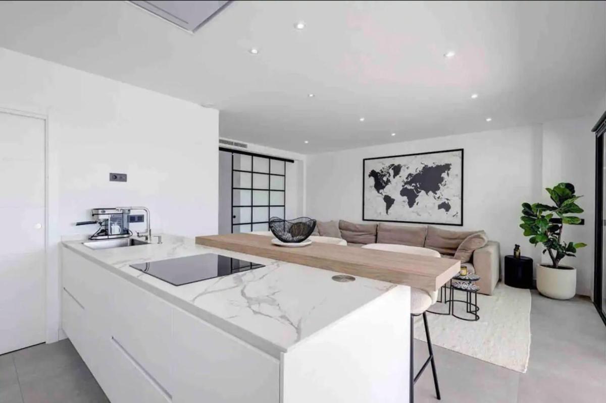 Продажа квартиры на Piso en Avenida España, Centro, Estepona, Эстепона
 photo 3