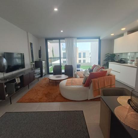 Sale of flat in Piso en Calle del Dique, Zona Calvario, Estepona, Estepona
photo 1