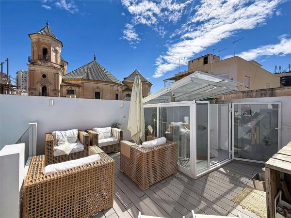 Casa o chalet independiente en Calle Cabello, La Goleta - San Felipe Neri, Málaga photo 2
