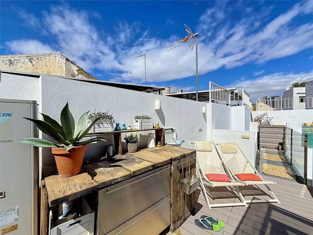 Properties for sale and rent in Spain photo 3