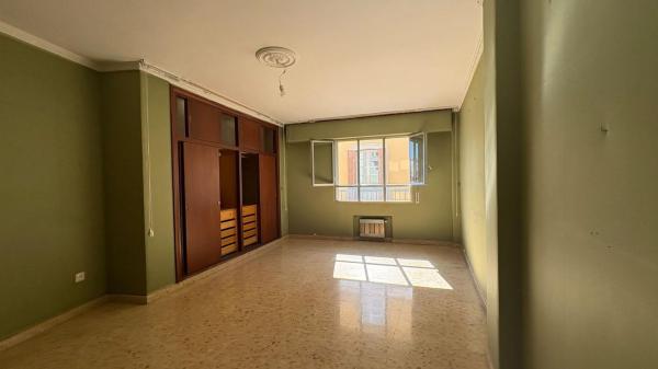 Sprzedaż mieszkania w Piso en Calle José Denis Belgrano, Centro Histórico, Málaga, Málaga
 photo 1