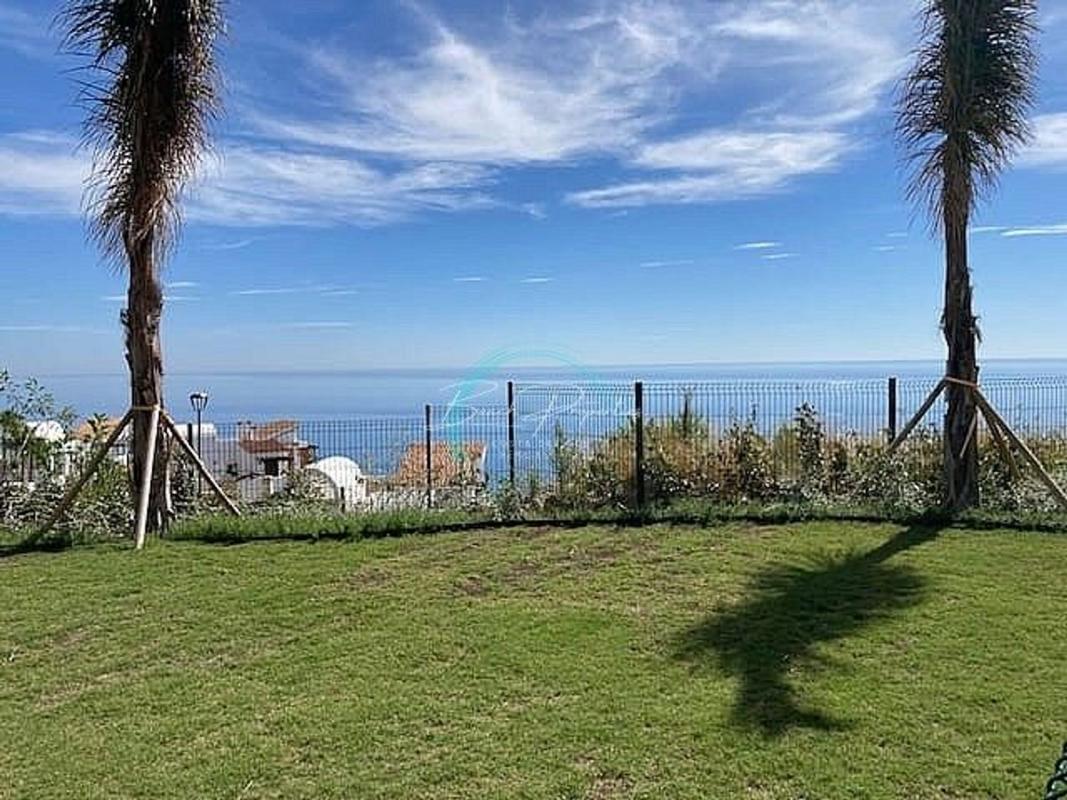 Venta de piso en Piso en El Peñoncillo, Torrox, Torrox
photo 1