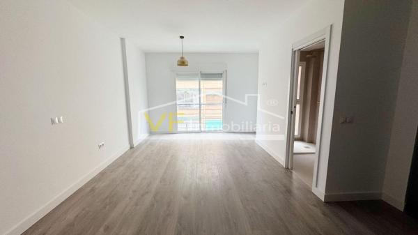 Продажа квартиры на Piso en Los Castillejos - La Trinidad, Málaga, Малага
 photo 2