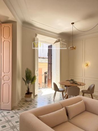 Продажа квартиры на Piso en Calle Niño de Guevara, Centro Histórico, Málaga, Малага
 photo 1