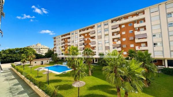 Продажа квартиры на Piso en Calle Gounod, Ciudad Jardín, Málaga, Малага
 photo 2