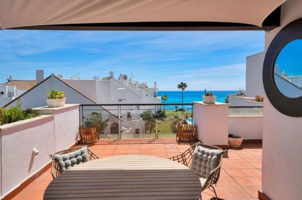 Аттик на продажу в Ático en Urbanizacion Casares del Mar, Bahía de Casares, Casares, Касарес photo 1