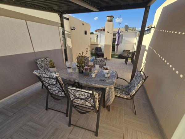 Sprzedaż mieszkania w Piso en Calle Emilio Thuiller, Ciudad Jardín, Málaga, Málaga
 photo 2