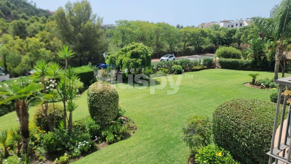 Venta de piso en Piso en Calle Los Arqueros, Los Arqueros-Puerto del Almendro, Benahavís, Benahavís
photo 3
