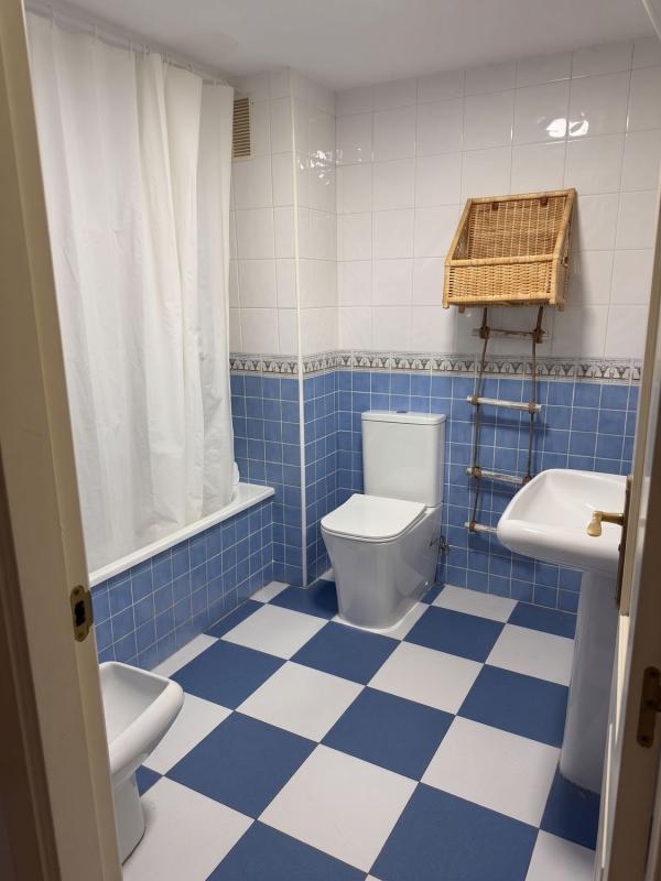 Продажа квартиры на Piso en Avenida Benajarafe, Reserva de Marbella, Marbella, Марбелла
photo 3