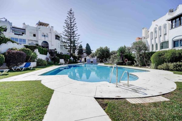 Продажа квартиры на Piso en Sitio de Calahonda, Mijas, Михас
photo 1