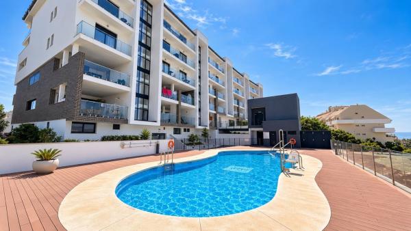 Продажа квартиры на Piso en La Duquesa, Manilva, Манильва
 photo 1