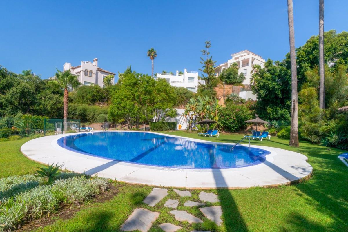 Duplex sale in Dúplex en La Quinta, Benahavís, Benahavís photo 5