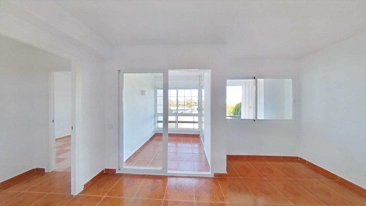 Sale of apartment in Piso en Rodeo Alto-Guadaiza-La Campana, Marbella, Marbella
 photo 5