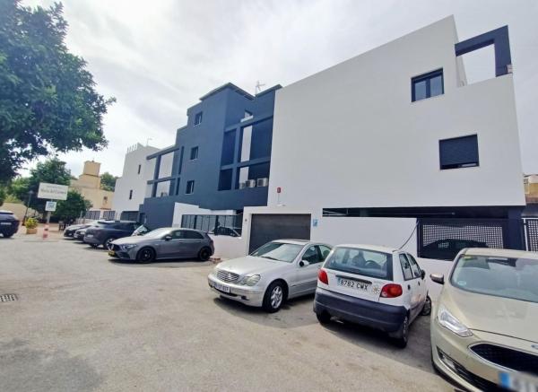 Sale of flat in Piso en La Carihuela - Los Nidos, Torremolinos, Torremolinos
 photo 1
