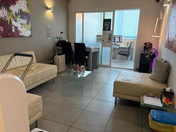 Продажа квартиры на Piso en Calle del Calvario, 8, Huerta Belón-Calvario, Marbella, Марбелла
thumbnail 2