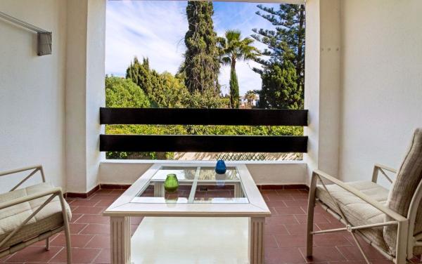 Продажа квартиры на Piso en Calle José Manuel Caballero Bonald, Linda Vista-Nueva Alcántara-Cortijo Blanco, Marbella, Марбелла
thumbnail 3