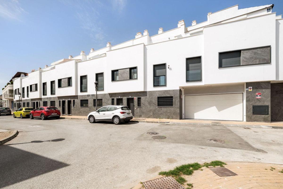 Properties for sale and rent in Spain photo 1