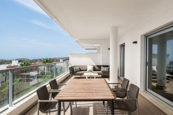 Venta de piso en Piso en Urbanizacion los Aguilares, Los Arqueros-Puerto del Almendro, Benahavís, Benahavís
thumbnail 3
