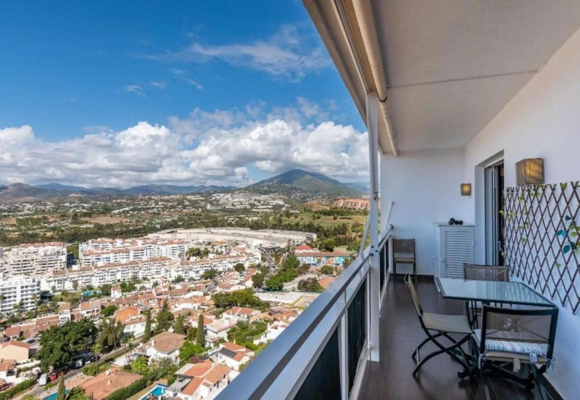Venta de piso en Piso en Urbanizacion n Andalucia 6c, Las Brisas, Marbella, Marbella
photo 2