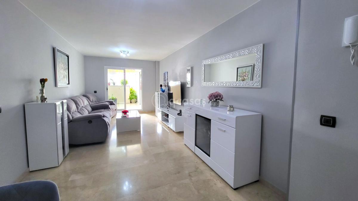 Sale of apartment in Piso en Calle Faro, 3, Zona Centro Comercial Torrequebrada, Benalmádena, Benalmádena
 photo 3