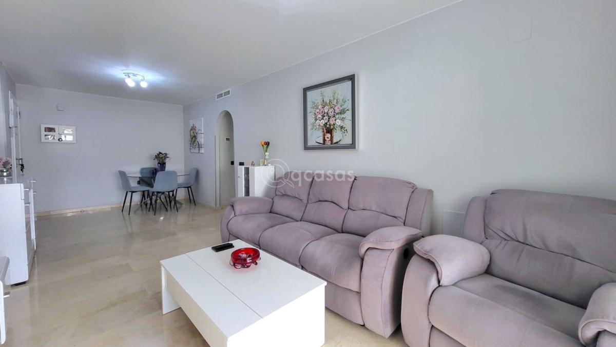 Sale of apartment in Piso en Calle Faro, 3, Zona Centro Comercial Torrequebrada, Benalmádena, Benalmádena
 photo 5