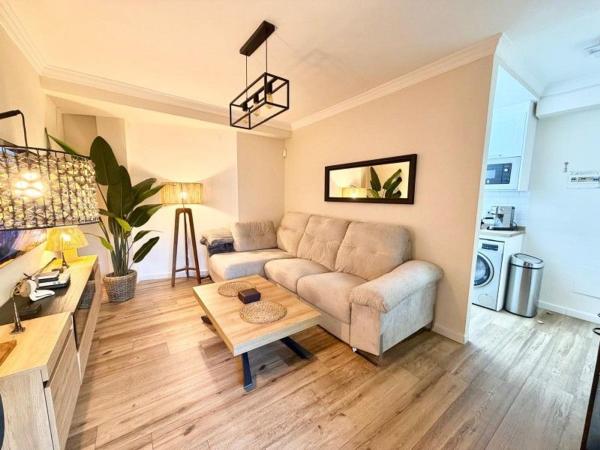 Venta de piso en Piso en Calle Gran Cardenal, 12, Calvario, Torremolinos, Torremolinos
 photo 2