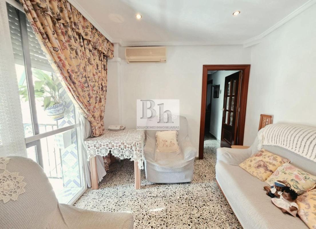Продажа квартиры на Piso en Cruz del Humilladero - Los Tilos, Málaga, Малага
photo 1