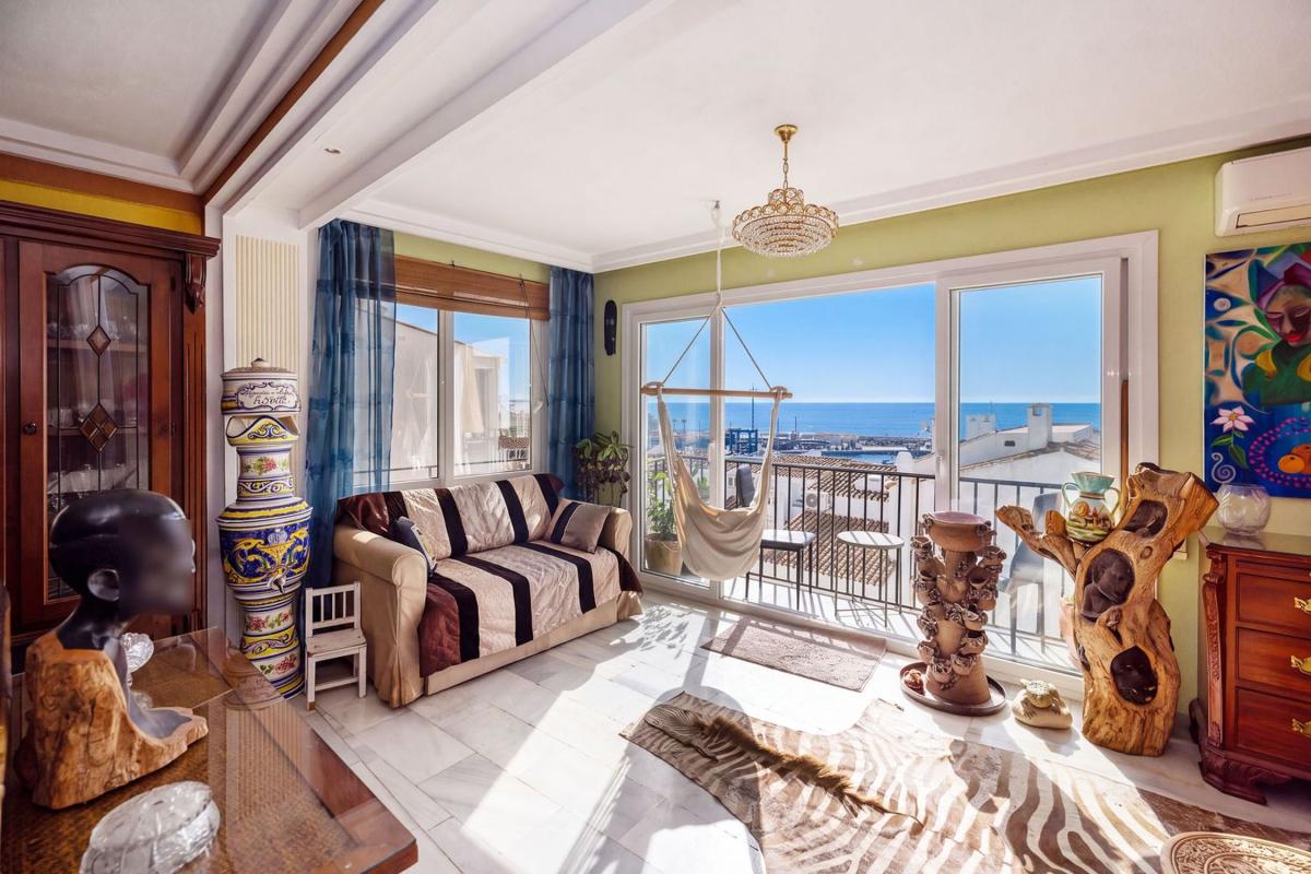 Venta de piso en Piso en Avenida de Julio Iglesias, Puerto Banús, Marbella, Marbella
photo 2