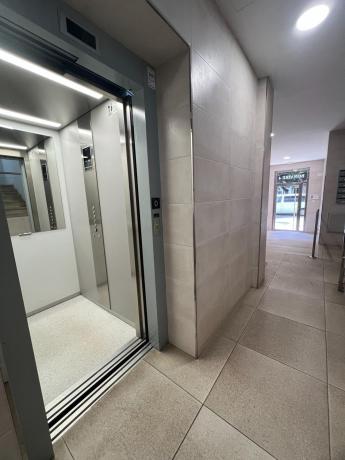 Sale of flat in Piso en Avenida de Bonaire, 4, La Luz, Málaga, Málaga
thumbnail 2