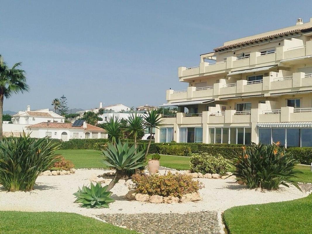 Продажа квартиры на Piso en Calaburra - Chaparral, Mijas, Михас
photo 3