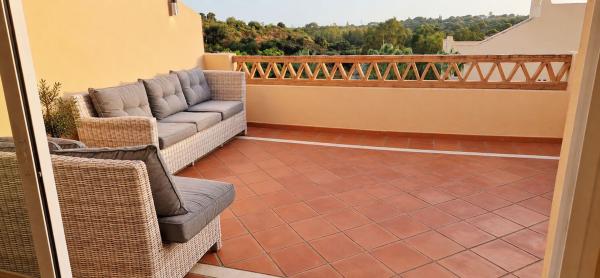 Продажа квартиры на Piso en Hiedra-Ur Elviria, 26, Green Hills - Las Cumbres de Elviria, Marbella, Марбелла
thumbnail 2
