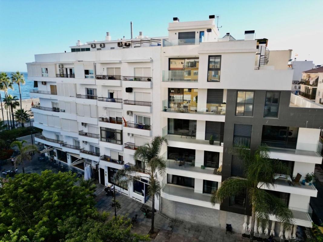 Venta de piso en Piso en Puerto de Estepona, Estepona, Estepona
photo 1
