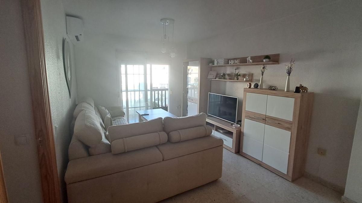 Продажа квартиры на Piso en Datil, 2, Arroyo de la Miel, Benalmádena, Бенальмадена
photo 1