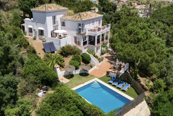 Casa o chalet independiente en Diseminado Pantoja, Altos de Estepona, Estepona photo 1