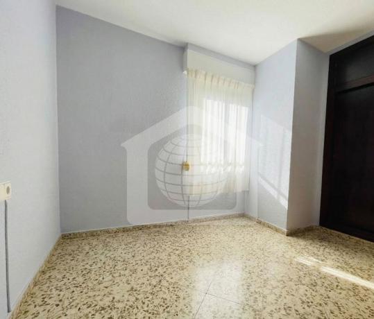 Sale of flat in Piso en Calle Brújula, Suárez, Málaga, Málaga
thumbnail 2