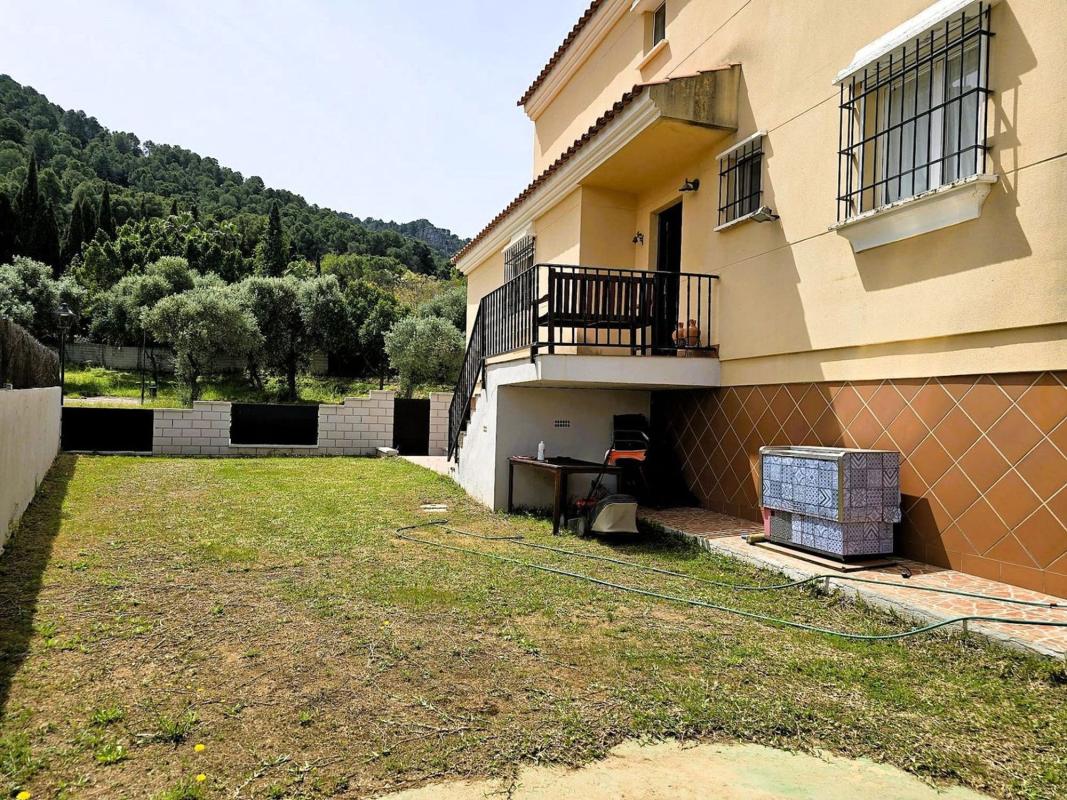 Properties for sale and rent in Spain photo 3