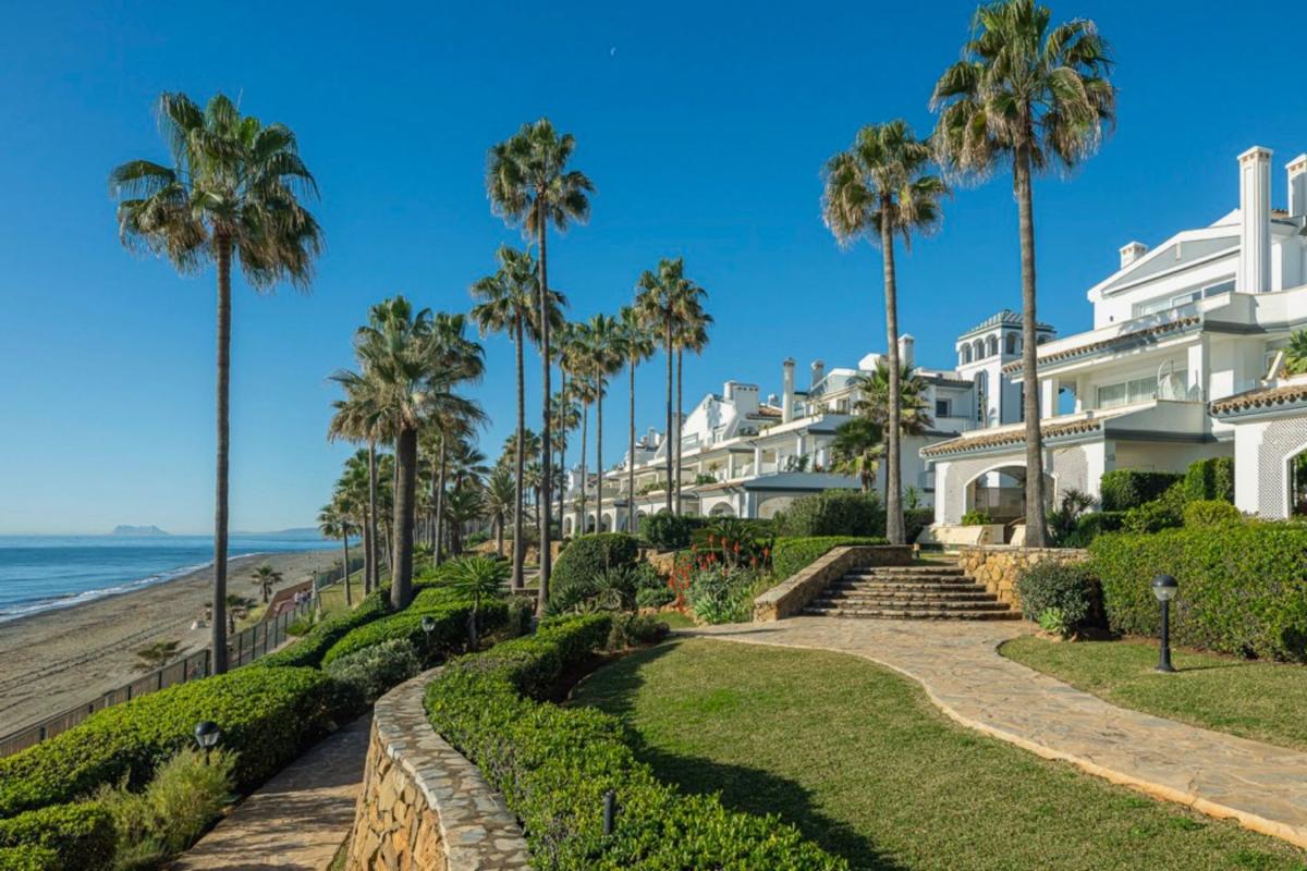 Sprzedaż mieszkania w Piso en Dominion Beach s/n, El Velerín, Estepona, Estepona
photo 1