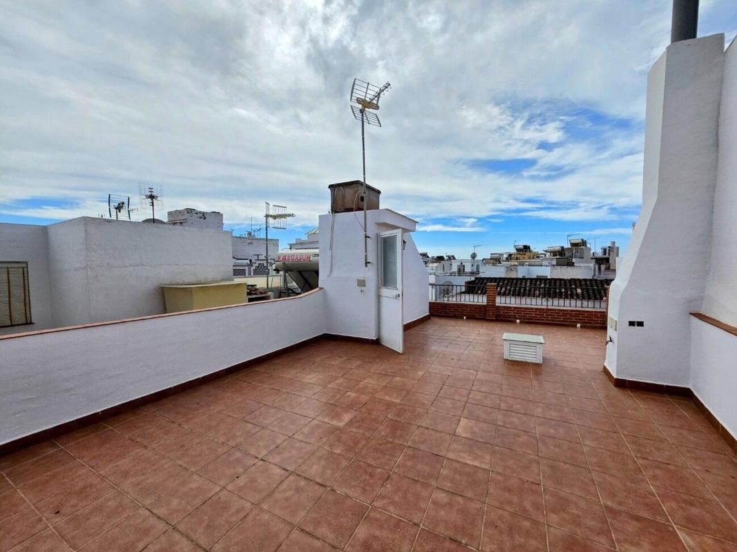 Propiedades en venta y alquiler en España photo 1