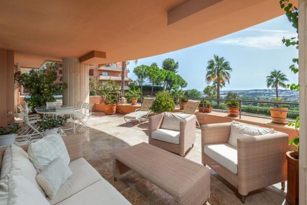 Продажа квартиры на Piso en Los Naranjos, Marbella, Марбелла
photo 1