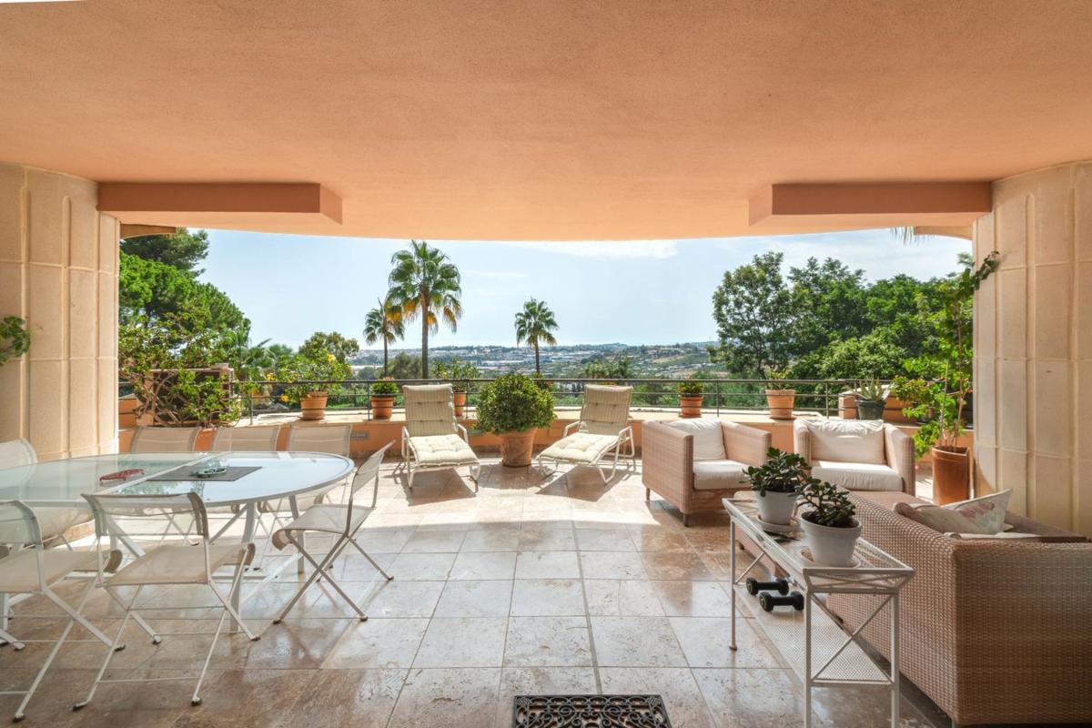 Sale of apartment in Piso en Los Naranjos, Marbella, Marbella
 photo 3