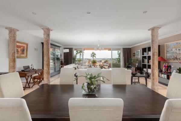 Продажа квартиры на Piso en Los Naranjos, Marbella, Марбелла
 photo 4