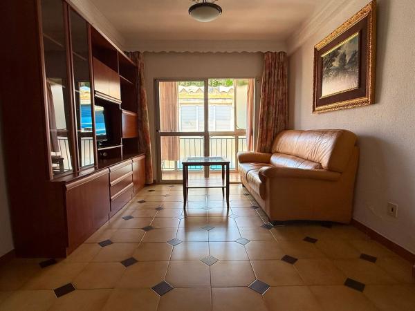 Venta de piso en Piso en Calle Poeta Ximénez Molina, La Florida - Parque norte, Málaga, Málaga
thumbnail 2