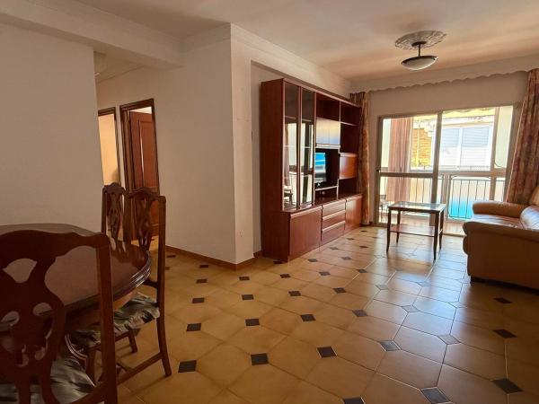 Venta de piso en Piso en Calle Poeta Ximénez Molina, La Florida - Parque norte, Málaga, Málaga
thumbnail 3