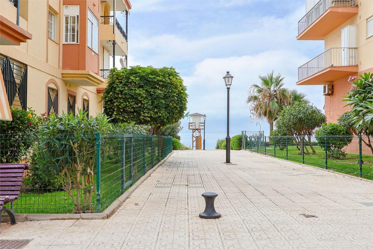 Venta de piso en Piso en Avenida del Peñoncillo, El Peñoncillo, Torrox, Torrox
photo 1