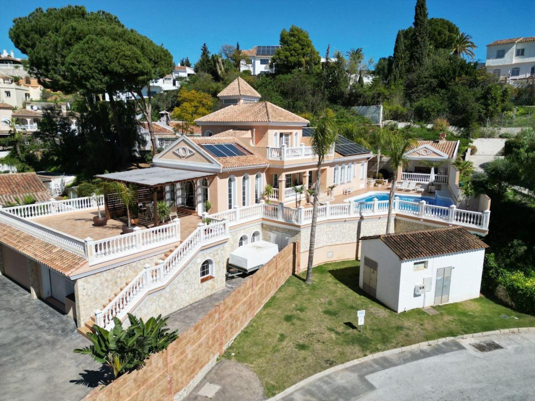 Propiedades en venta y alquiler en España photo 1