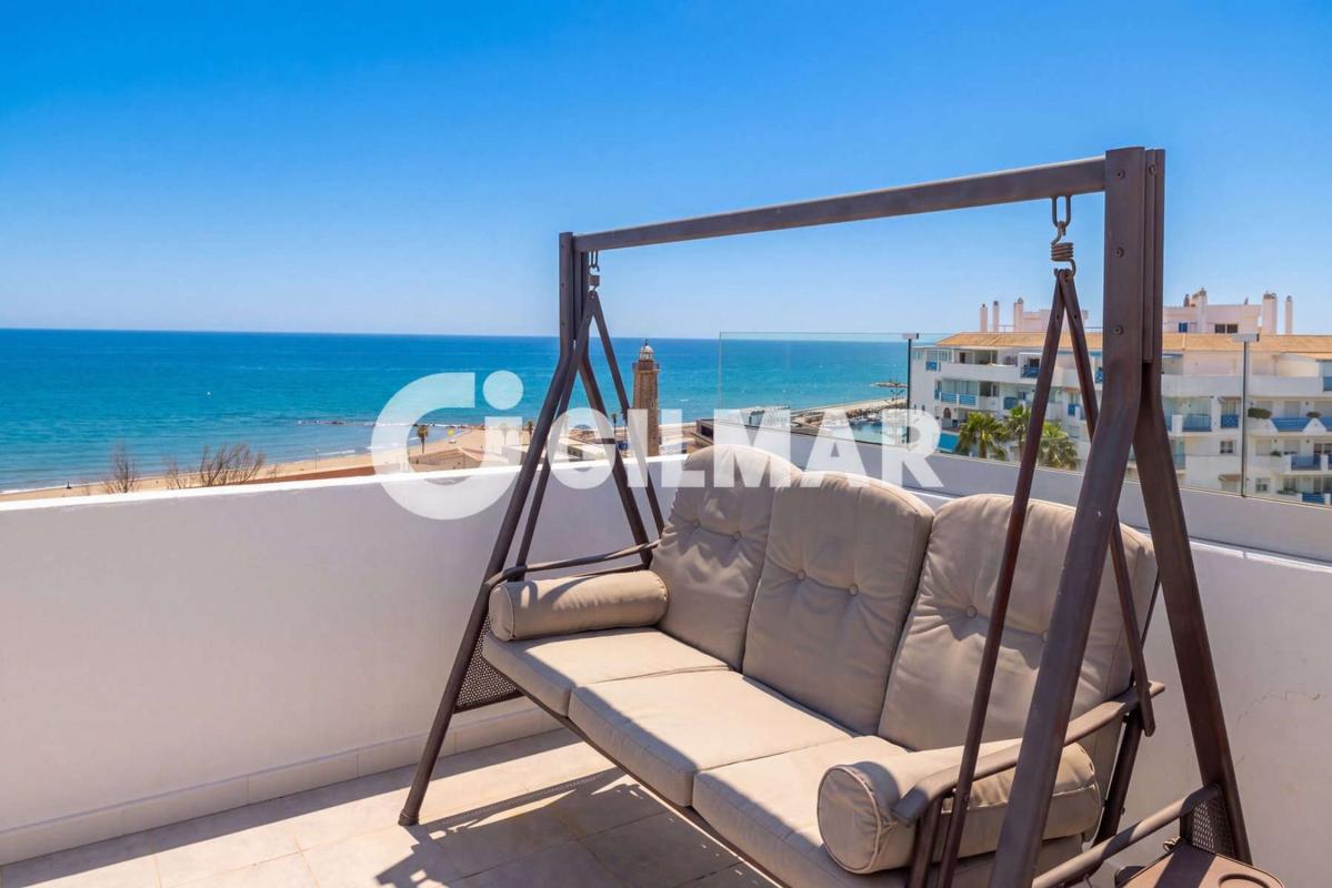 Penthouse sale in Ático en Calle José Luis Díez, Puerto de Estepona, Estepona, Estepona photo 4