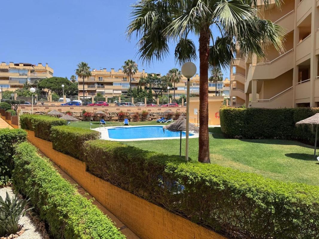 Sprzedaż mieszkania w Piso en Urbanizacion Calahonda Royale, Sitio de Calahonda, Mijas, Mijas
photo 1
